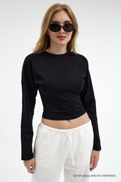 Women's Long Sleeve Fitted Black Crop Blouse