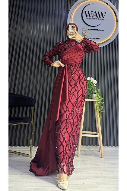 Rihanna Abiye