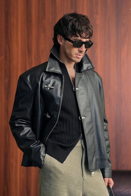 Men's Boxy Fit Leather Jacket with Metal Buckle Black