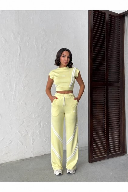 Women's Striped Detailed Crop Top and High Waist Wide Leg Pants Two-Piece Set