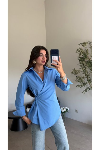 Blue asymmetrical cut buttoned shirt