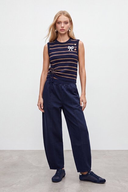 Narrow Leg Elastic Waist Loose Trousers