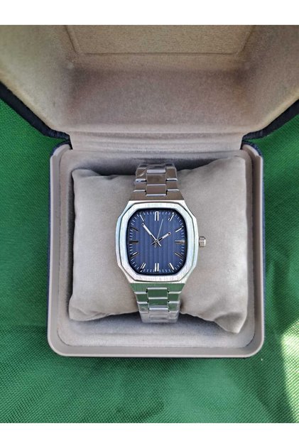 New Model Sports Men's Wristwatch