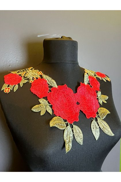 28X24 cm Embroidery Floral Collar Applique
