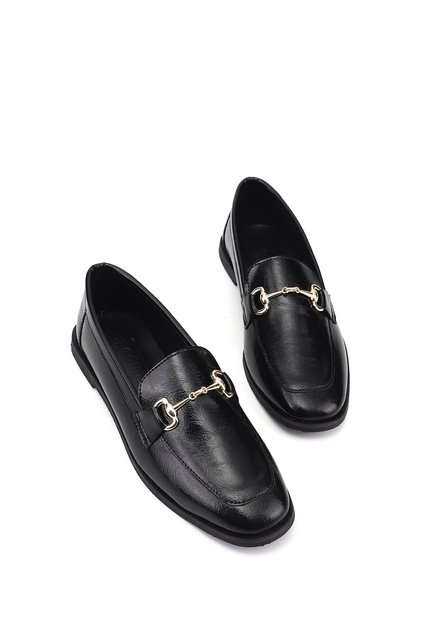 Women's Black Blunt Toe Buckle Ballerinas