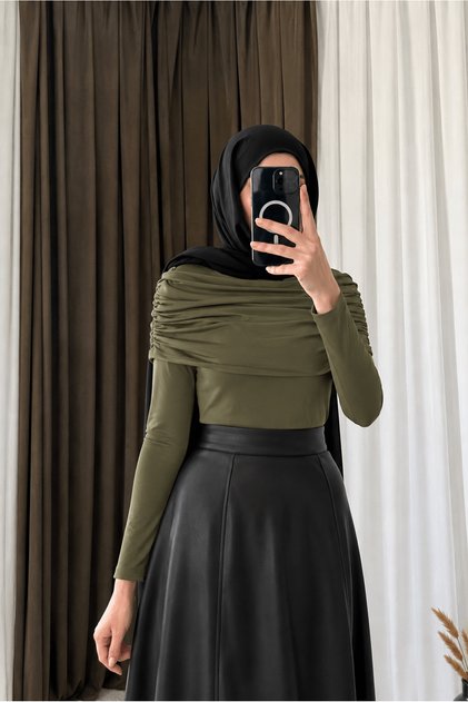 Degaje Collar Side Gathered Blouse - Cvx - Henna Green