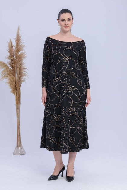 Women's Black Chain Pattern Boat Neck Plus Size Maxi Dress