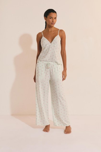 Floral Patterned Capri Pants