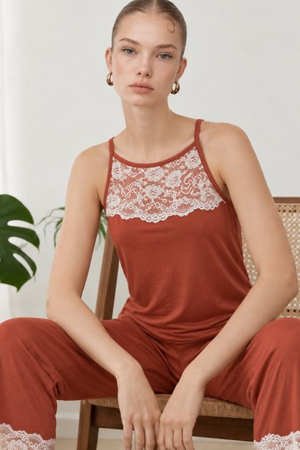 Women's Lace Relaxed Red Pajama Set 4743
