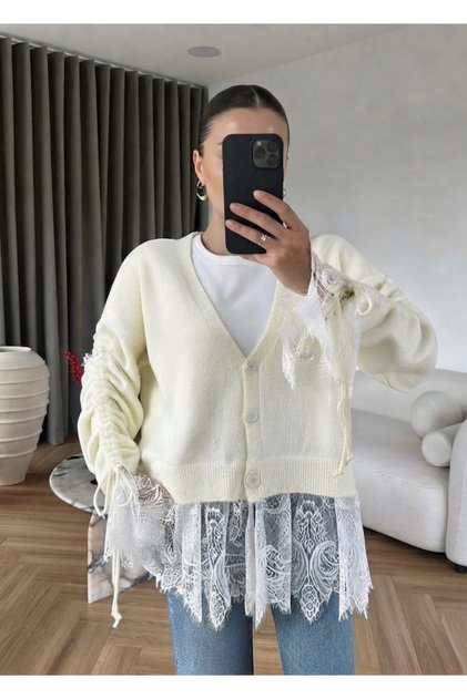 Lace Detailed Soft Knitwear Cardigan