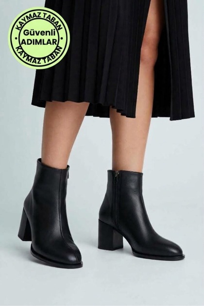 Women's Black Leather Round Toe 7 cm Heeled Boots - Casual & Stylish (Non-Slip Sole)