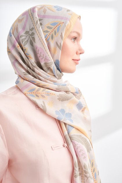 Floral Archive Palmera Design Shawl - Butter