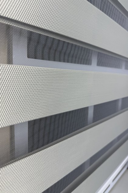 Işık Geçirmeyen Karartma Blackout Bej Rengi Zebra Stor Perde