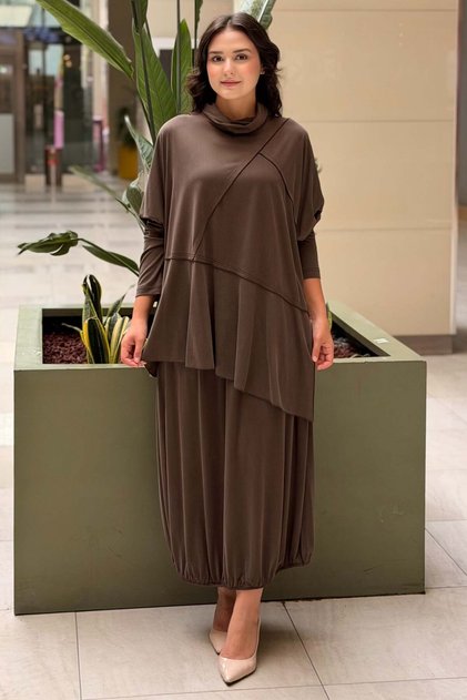 Turtleneck Tunic Skirt Set with Stitching Detail