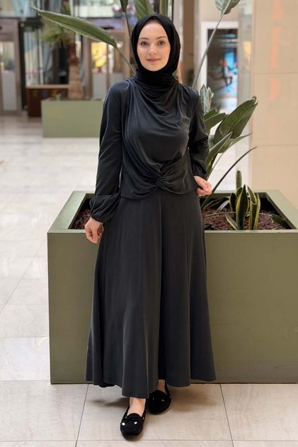 Degaje Yaka Önü Büzgü Desenli Tunik Etek Takım