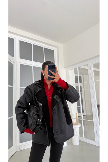 Siyah İçi Kürklü Düğmeli Cep Detaylı Mont GAUS-02151