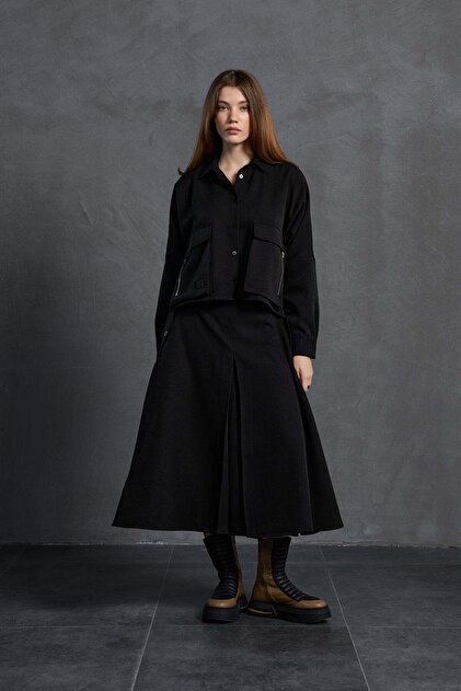 Black Pleated Midi Skirt 18198