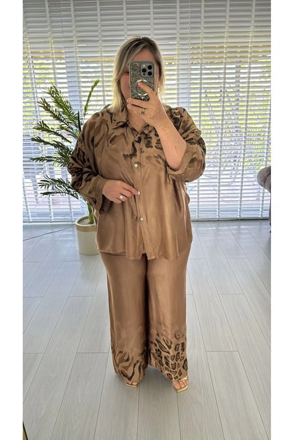 Kadın Büyük Beden Saten Leopar Desenli Gömlek Pantolon İkili Takım