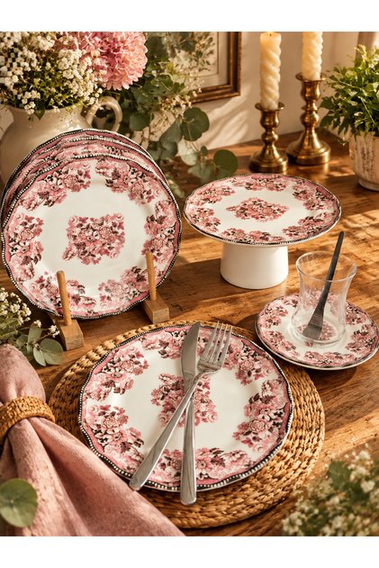 Royal Red 6 Person 25 Piece Tea Cake Set