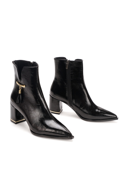 Tasseled Gold Accessory Thick Heeled Pointed Toe Women's Boots