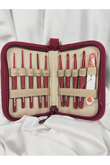 Rosso Crochet Set with Zipper Bag, 9 Crochet Hooks + Yarn Scissors