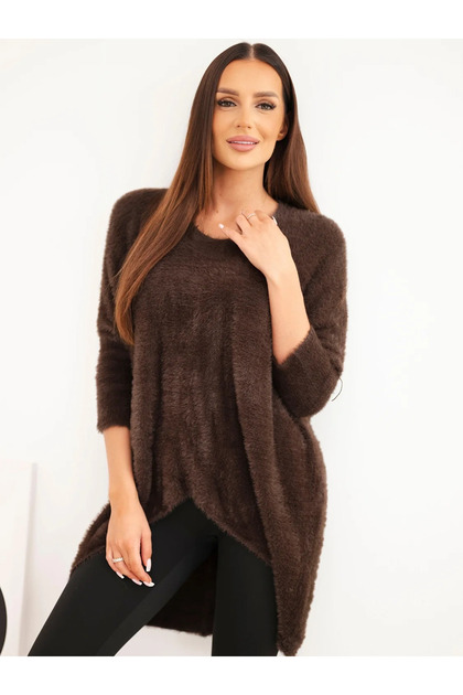 Pulover de damă mărimi mari, oversize, cu decolteu în V, pufos, lejer, maro.