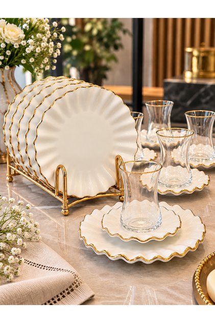 18 Piece Fold Pasta Tea Time Set Gold