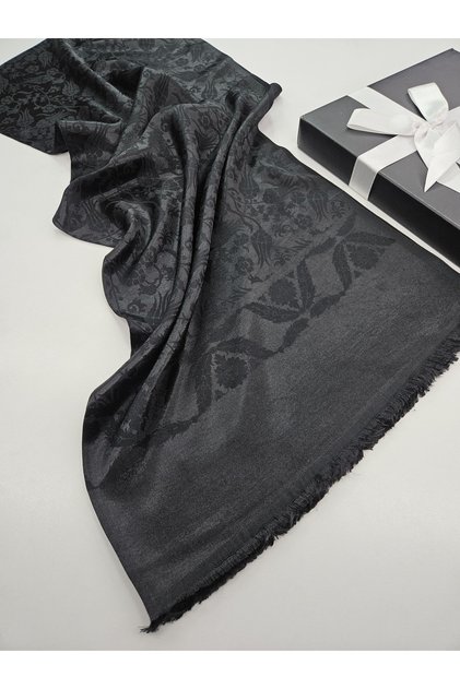 Palazzo Premium Jacquard Woven Hijab Shiny Textured Reversible Tulip Patterned Tassel Shawl Shoulder Shawl 70 × 190 cm