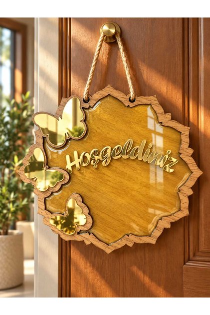 Hoşgeldiniz Yazılı Kelebekli Aynalı Dekoratif Kapı Süsü – Gold Detaylı Sarı F Kapı ve Duvar Dekoru 30 x 23