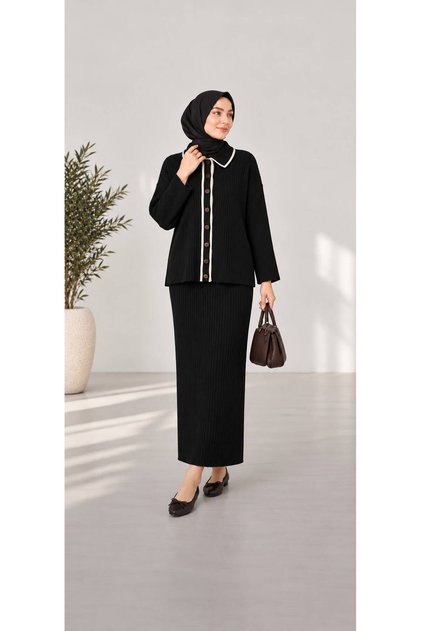 Women's Tricot Set with Ruffle Details and Skirt