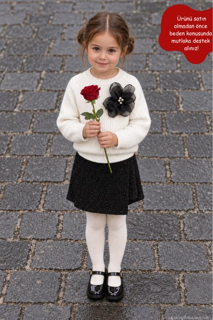 Girl's Ecru Floral Brooch Knitwear Sweater and Shorts Skirt / Pantyhose Combination 3-Piece Set