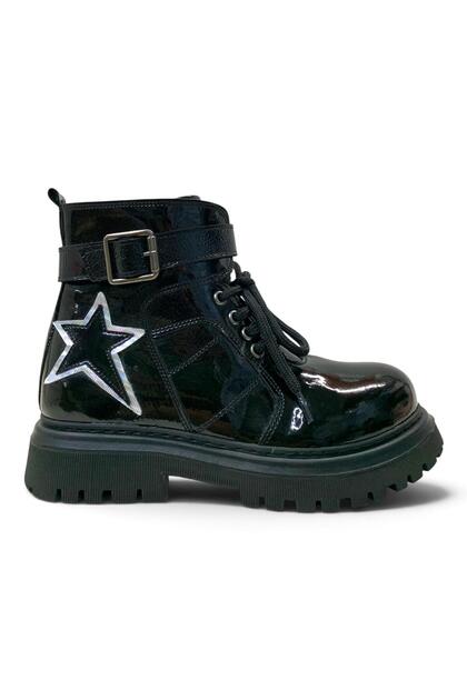 528 Girl's Black Patent Leather Boots