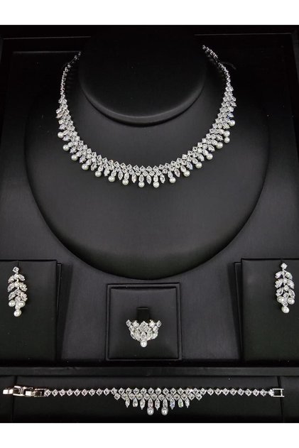 طقم اكسسوارات زركون راديم