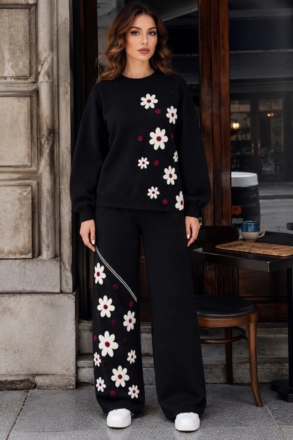 Women's Daisy Stylish and Comfortable Two-Piece Knitwear Set