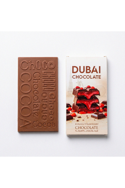 Dubai Kunafa Strawberry Chocolate Bar 175 g