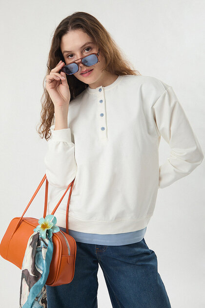 Button Detailed Garnished T-Shirt Ecru