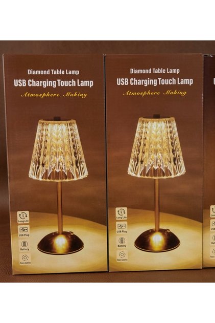 DIAMOND TABLE LAMP