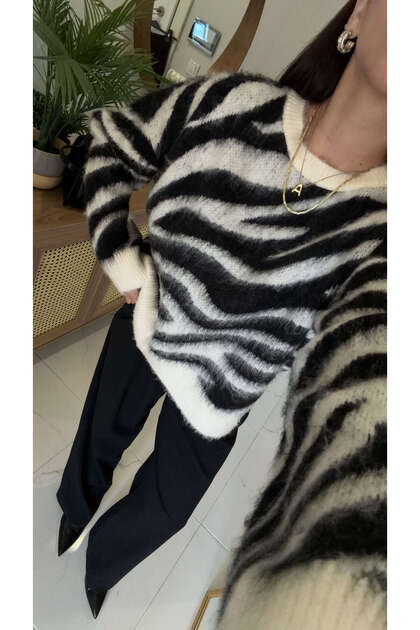 Sadres Ecru Black Patterned Knitwear