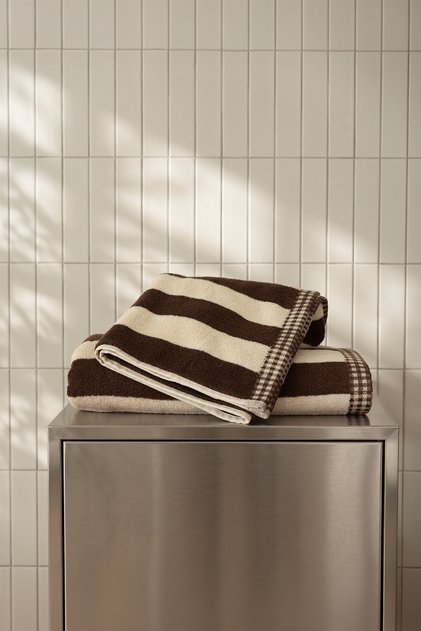 In Lines Yarn Dyed Towel 50X90+80X150 cm Cream Brown