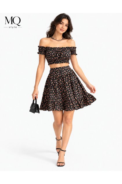 Women's Two-Piece Crop Top and Skirt Set Narrow. Please Order One Size Larger Than Usual. S.M.L.. Turkish Made. 65% Cotton 30% Polyester 5% Lycra.