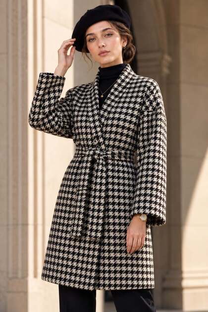 Black and White Checkered Houndstooth Pattern Belted Kimono Jacket / Winter Product