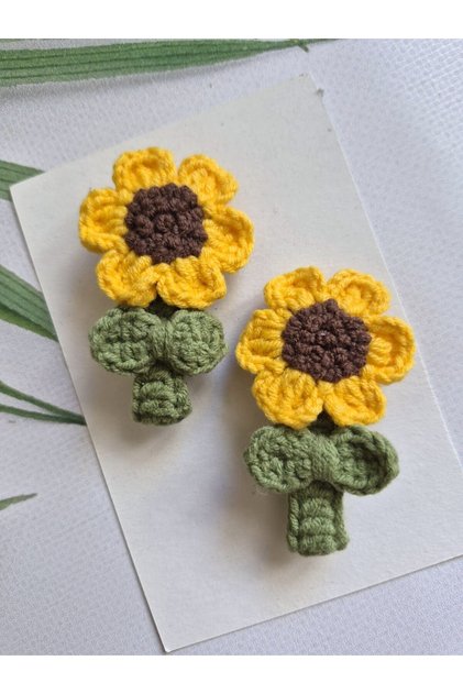 Sunflower Model Handmade Knitted 2-Piece Clip Buckle Hair Accessory