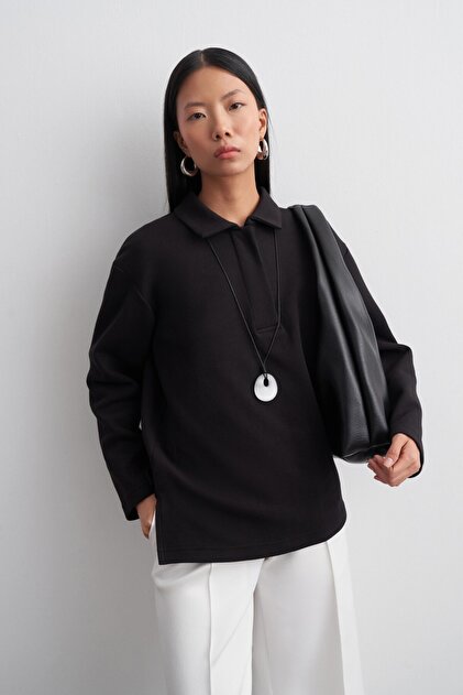 Slit Polo Collar Sweatshirt Black
