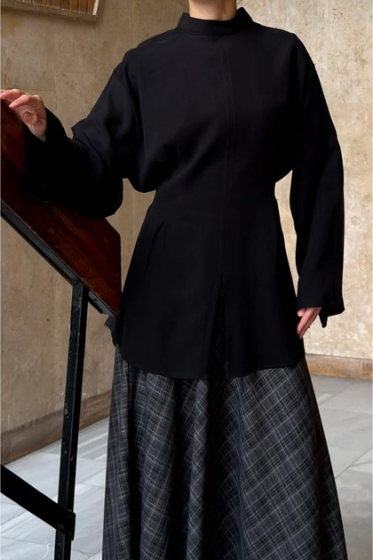 Siyah Bel Detaylı Helina Tunik
