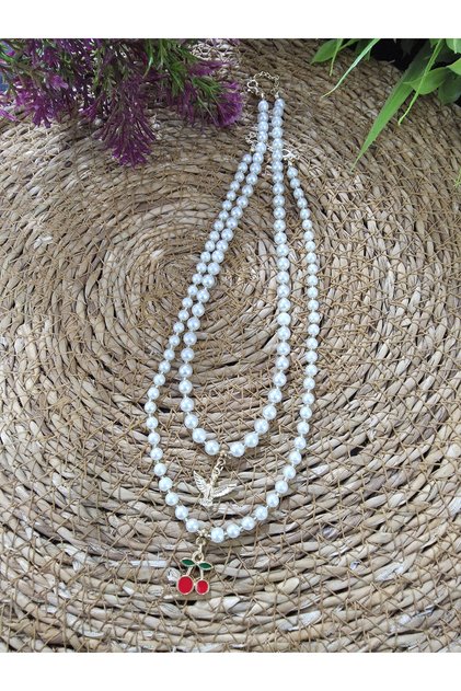 Cream-Colored Thin, Stylish and Elegant Necklace with Gold Accessories