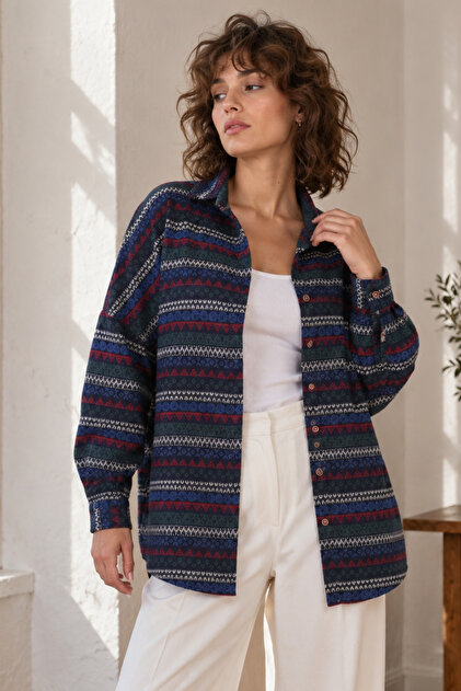 Kadın Lacivert Desenli Oversize Uzun Basic Gömlek ARM-27K001027