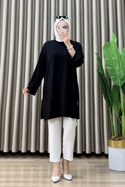 PIRIL TUNIC Crystal Fabric Women's Black Modest Tunic with Side Slits and Solid Pattern, Relaxed Fit
