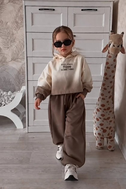 Girl's Crop Feel Free Transitional Cotton Set