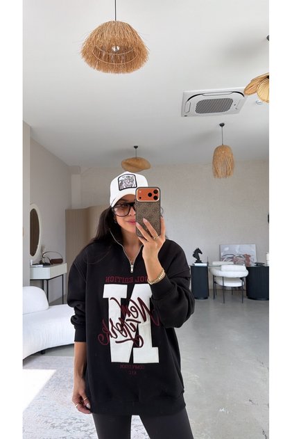 سويت شيرت أسود بسحّاب من نوع شاردونلو نيويورك