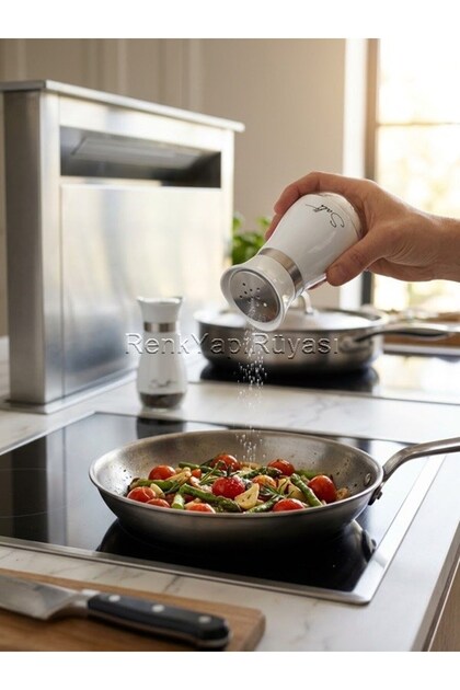 Stylish and Practical Glass Tabletop Salt and Pepper Shaker Spice Container